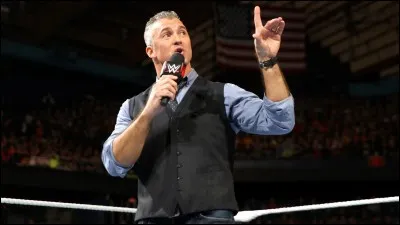 Lors du SmackDown Live d'après Payback, qui est annoncé par Shane McMahon comme nouveau membre de SmackDown Live après avoir battu Kevin Owens pour le titre des Etats-Unis à Payback ?