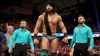 À Money in the Bank, qui a perdu face à Jinder Mahal à cause de l'intervention de ses Sing Brothers ?