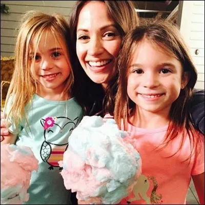 Comment s'appellent ces 3 personnes ?