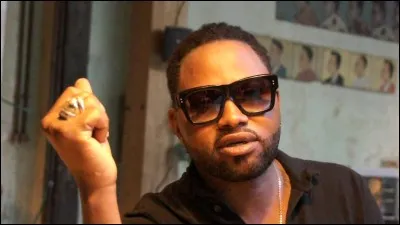 Ferré Gola fait partie du Wati B.