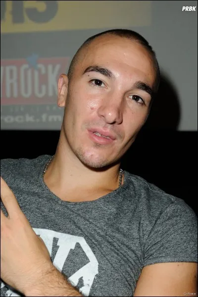 Maska (le rappeur à l'image) ne fait pas partie du Wati B.