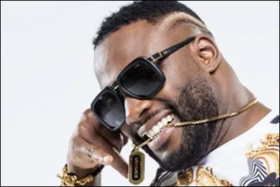 Gradur fait partie du Wati B.