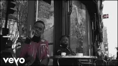 Ce clip a servi à la promotion du deuxième album de Black M mais n'apparait pas dans l'album. C'est :