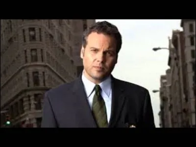 Dans "New York, section criminelle" qui est Robert Goren ?