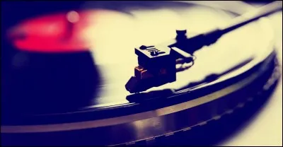 Une musique &agrave; 400 battements par minute est une musique avec un rythme assez lent :