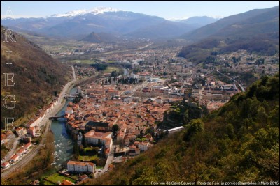 Je me situe dans l'ancienne région Midi-Pyrénées, je suis également le chef-lieu du département de l'Ariège, je suis bien évidemment _____.