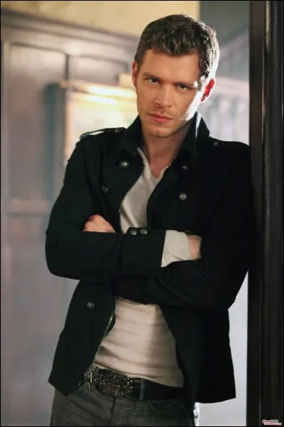 Combien de surs a Klaus Mikaelson ?