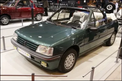 Quelle est la dernière année de commercialisation de la déclinaison cabriolet de la 205 ?