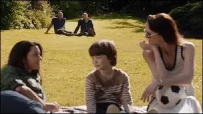 Grâce à qui Michael prend-il contact avec son fils dans la saison 5 ?