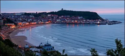 Ville du nord-est de l'Angleterre de 60 000 habitants, principale station balnéaire (et thermale) du Yorkshire, située sur un site remarquable - promontoire rocheux, falaises de calcaire, grande plage. Une ballade traditionnelle évoque cette ville, reprise et popularisée par Simon and Garfunkel. C'est :