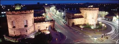 Ville de 75 000 habitants du nord-ouest de l'Angleterre, à 15 km de l'Ecosse. Principale ville du comté de Cumbria, au château médiéval conservé, la ville souffre de déclin post-industriel, et aussi d'une malédiction légendaire. C'est :