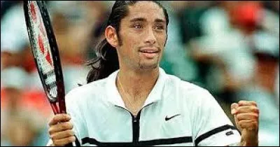 En 1998 dans quel tournoi majeur, Marcelo Rios a-t-il perdu sa seule finale de Grand Chelem 3 sets à zéro contre Petr Korda ?