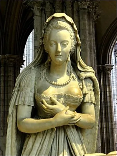 « Le premier crime de la Révolution fut la mort du Roi, mais le plus affreux fut la mort de la Reine » C'est une citation de Napoléon Ier.