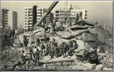 En 1983, 58 parachutistes français meurent dans l'attentat du "Drakkar" au Liban. Cette année sort le film...