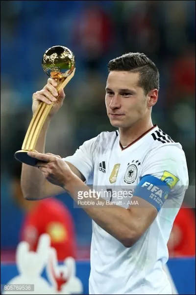 Qui est sur cette photo ?