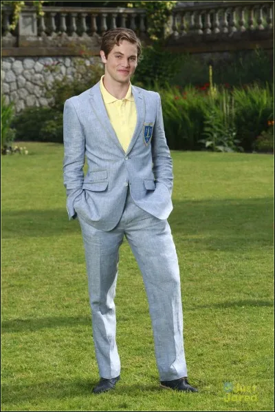 Comment s'appelle cette personne et qui sont ses parents ?