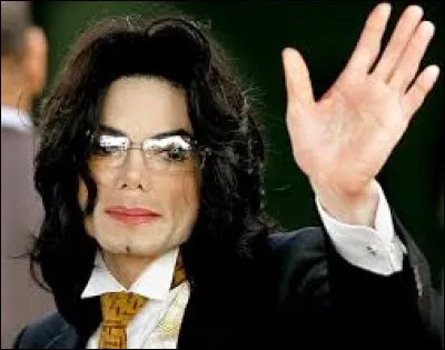 En 2009, Michael Jackson décède au Ronald Reagan UCLA Medical Center de Los Angeles. Cette année-là sort le film...