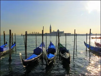 Où peut-on voir des gondoles ?