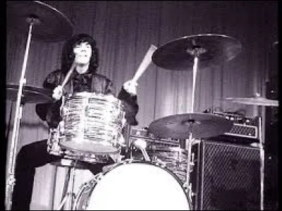 Ian Anderson Paice est le batteur des :