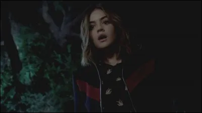 Que découvre Aria dans son coffre ?