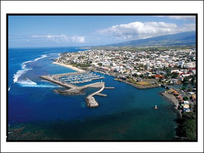 Saint-Pierre est une ville de La Réunion. Vrai ou faux ?