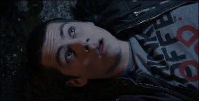 Comment s'appelle le meilleur ami de Scott ?