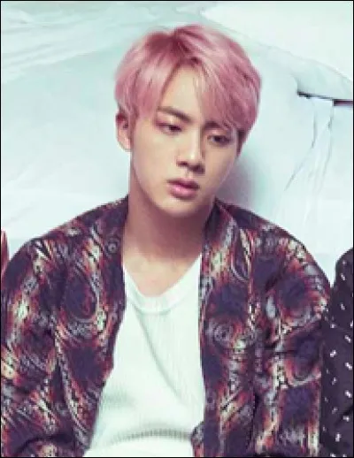 Quelle est la taille de Jin ?