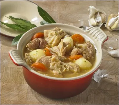 À la mode de quelle ville française cuisine-t-on les tripes ?