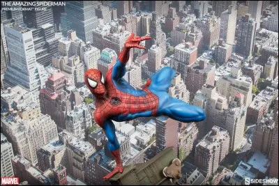 Au début du film "The Amazing Spider Man 2", comment s'appelle la personne qu'a sauvée Spider-Man ?