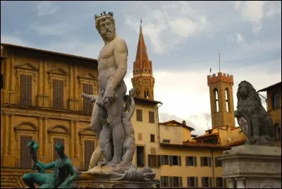 Sculpteur, orfèvre, peintre et architecte italien. Lorenzo Ghiberti ne manquait pas de talent. Son chef d'uvre est :