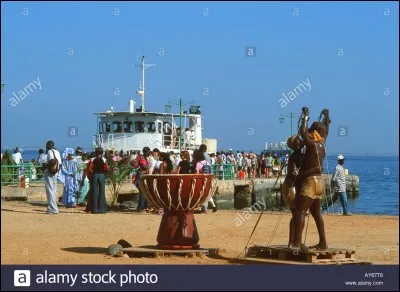 Dans quel pays se situe l'île de Gorée ?