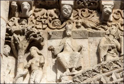 Quelle est la bataille, en 605 av. J.-C., opposa les Babyloniens de Nabuchodonosor II et les Égyptiens de Nékao II ?