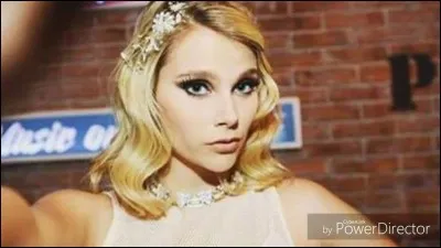 Combien mesure Valentina Zenere ?