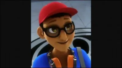 Au début, Nino (meilleur ami d'Adrien) aimait :