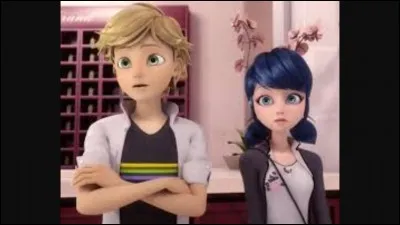 Quand Marinette arrive-t-elle enfin à parler normalement à Adrien ?