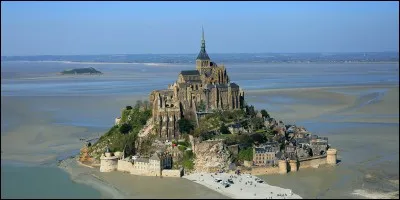 Dans quel département français se trouve le mt St-Michel ?
