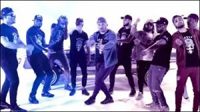 Dans le clip "Beely" de Jul, quel animal est Beely ?