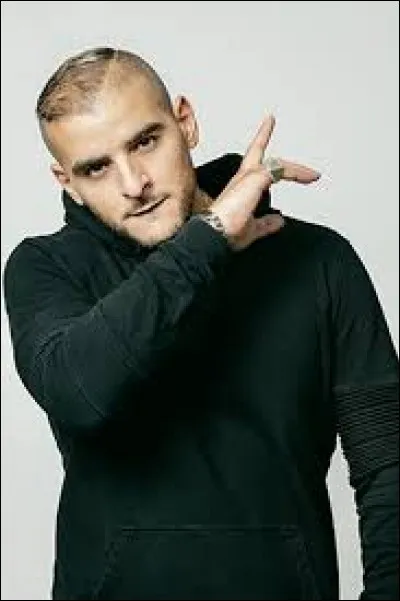 Qu'a bloqué Sofiane pour son clip "Toka" ?