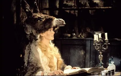 Dans le film de Jacques Demy, auprès de quelle fée Peau d'âne va-t-elle chercher conseil au cur d'une forêt ?