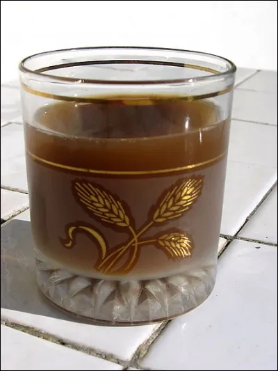 Quel nom porte le pastis additionné de coca ?