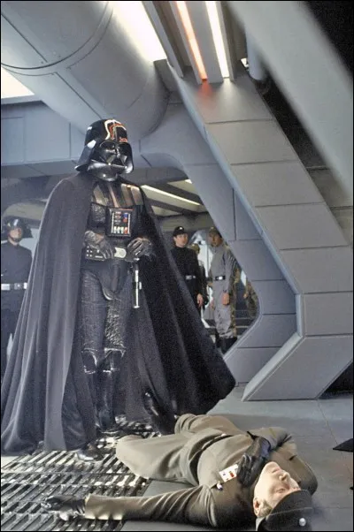 Quelle technique sith utilise-t-il pour punir ses subordonnés ?