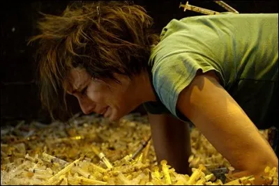 Comment se nomme le criminel qui fait tous ces crimes sanglants ?