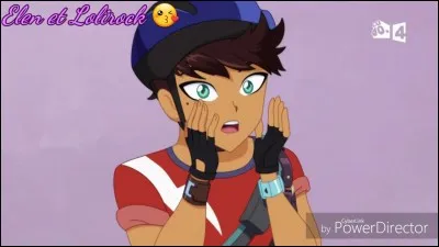 De qui Iris est-elle amoureuse ?