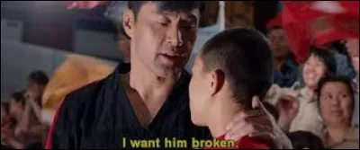 Que demande le professeur à son élève de faire au garçon durant le tournoi ?