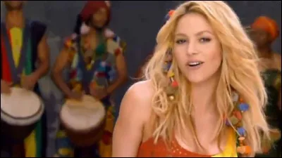 "Waka Waka" de Shakira est sorti à l'occasion de la coupe du Monde de football de 2014 :