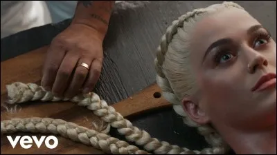 Lequel de ces titres appartient à celui de Katy Perry et Migos ?