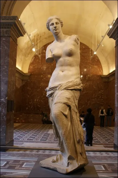 La Vénus de Milo est-elle conservée au musée du Louvre ?