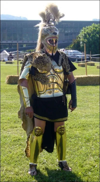 Général sous Philippe de Macédoine, son manque de respect envers Alexandre et sa mère Olympias lui coutera la vie. Qui est-il ?