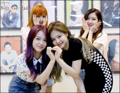 Le nom des fans est :