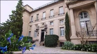 Où a-t-elle dû déménager ?